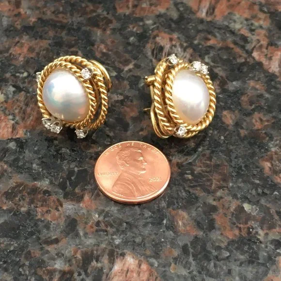 Tiffany & Co. 18K Yellow Gold Platinum Schlumberger Mabe Pearl Diamond Earrings - Picture 5 of 6